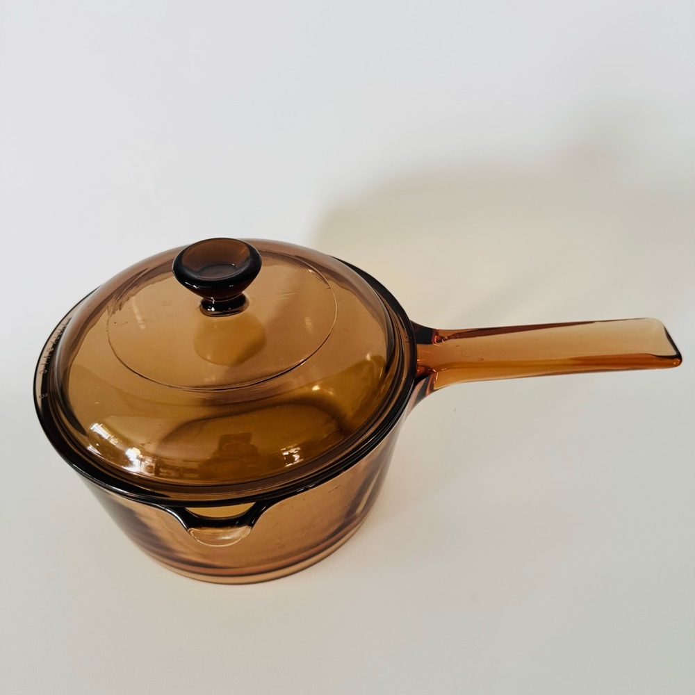 Pyrex Vision Amber Glass Cookware 1L Saucepan with spout and Lid V-1-C France